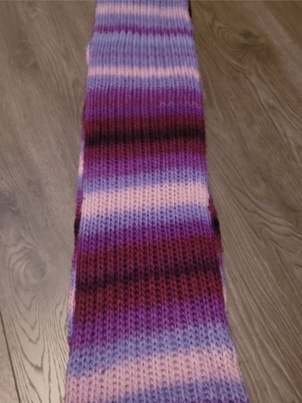 🍁 Avon Purple Gradient Striped Knit Scarf